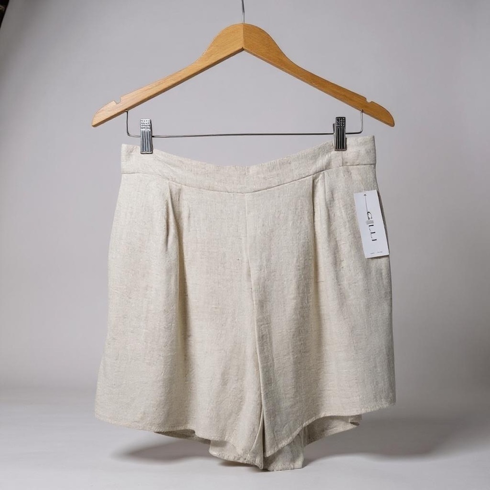 Gilli Cream High Waist Pleated Shorts